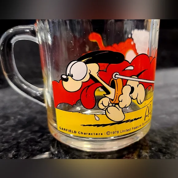 Vintage 1978 Garfield & Odie Collectors Glass Mugs - Set of 2 - Picture 8 of 14